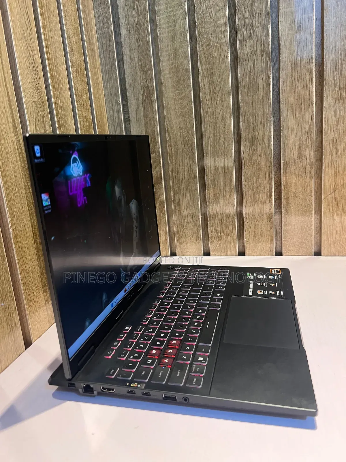 Laptop Asus TUF Gaming A16 32GB AMD Ryzen 9 SSD 1T