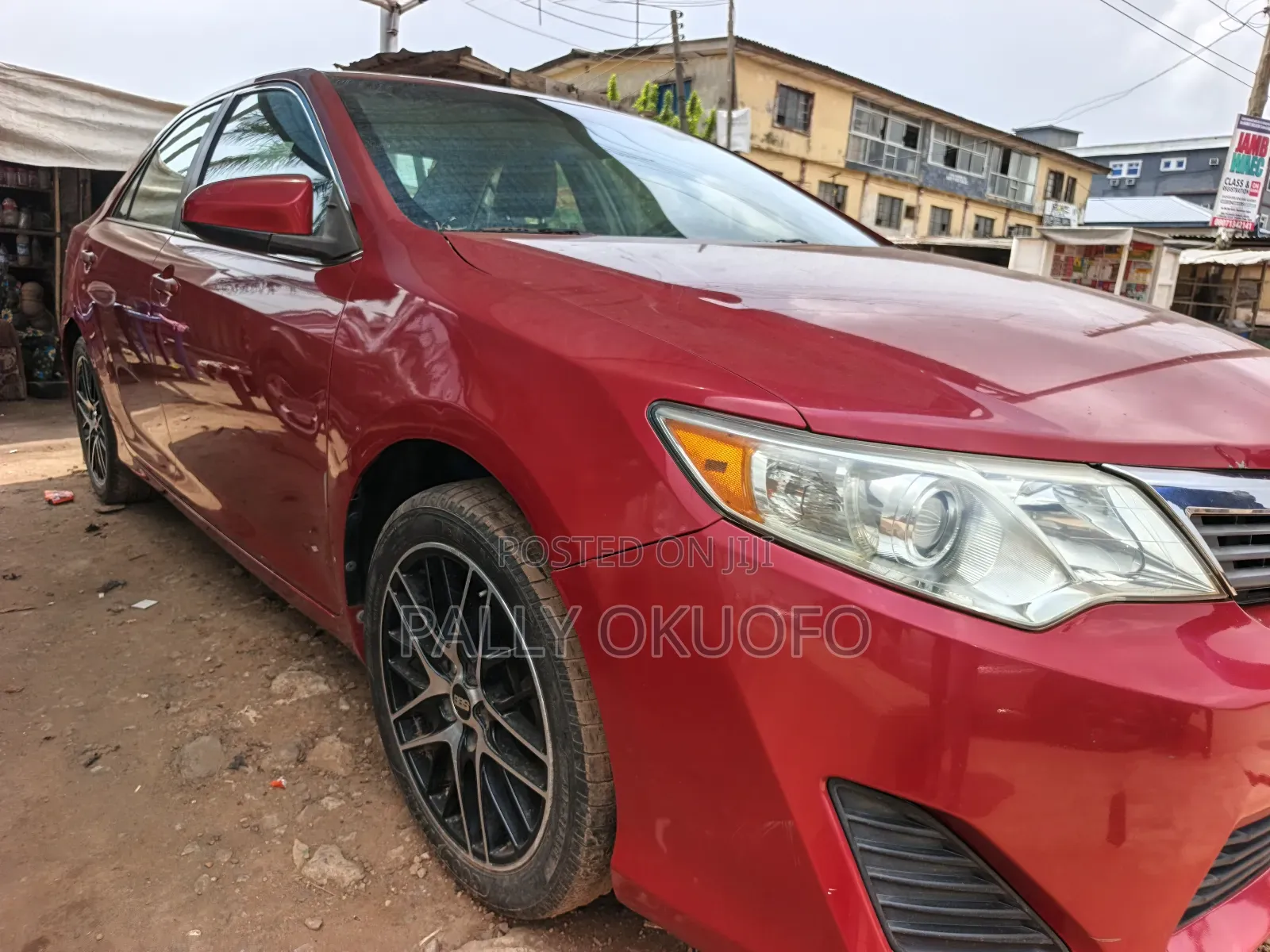 Toyota Camry LE 4dr Sedan (2.5L 4cyl 6A) 2013 Red