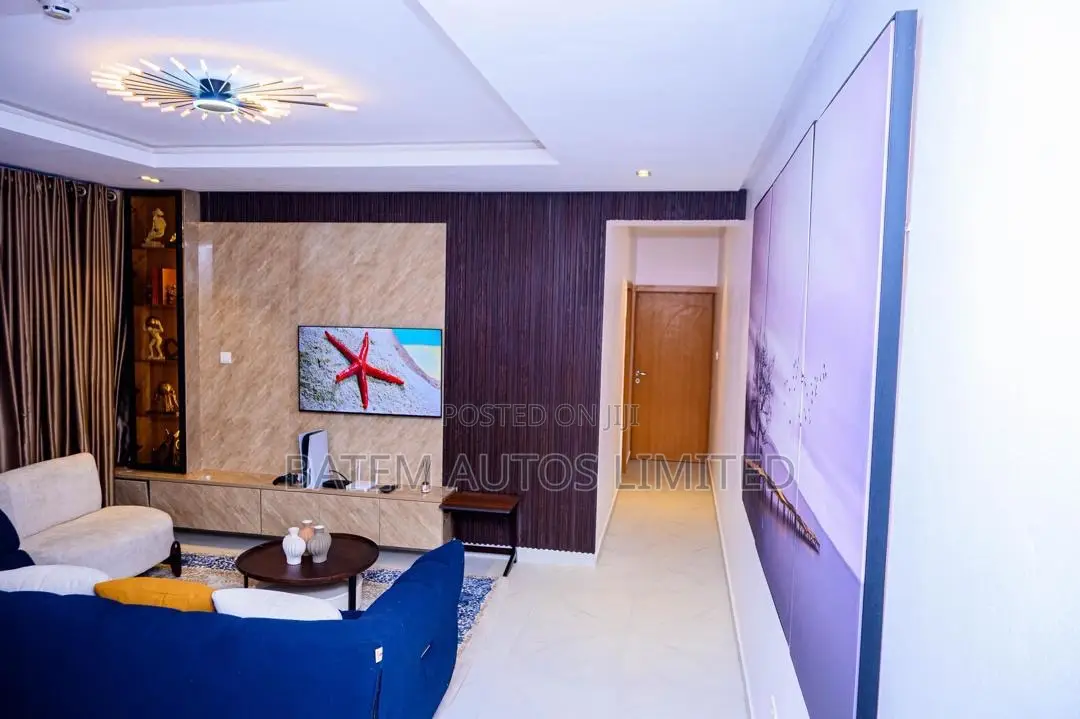 Luxury 2br in Ikeja | Pool, Gym, Ps5 | Near Airport Mall