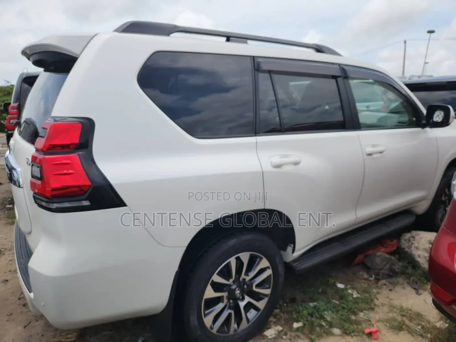 Toyota Land Cruiser Prado 2023 White
