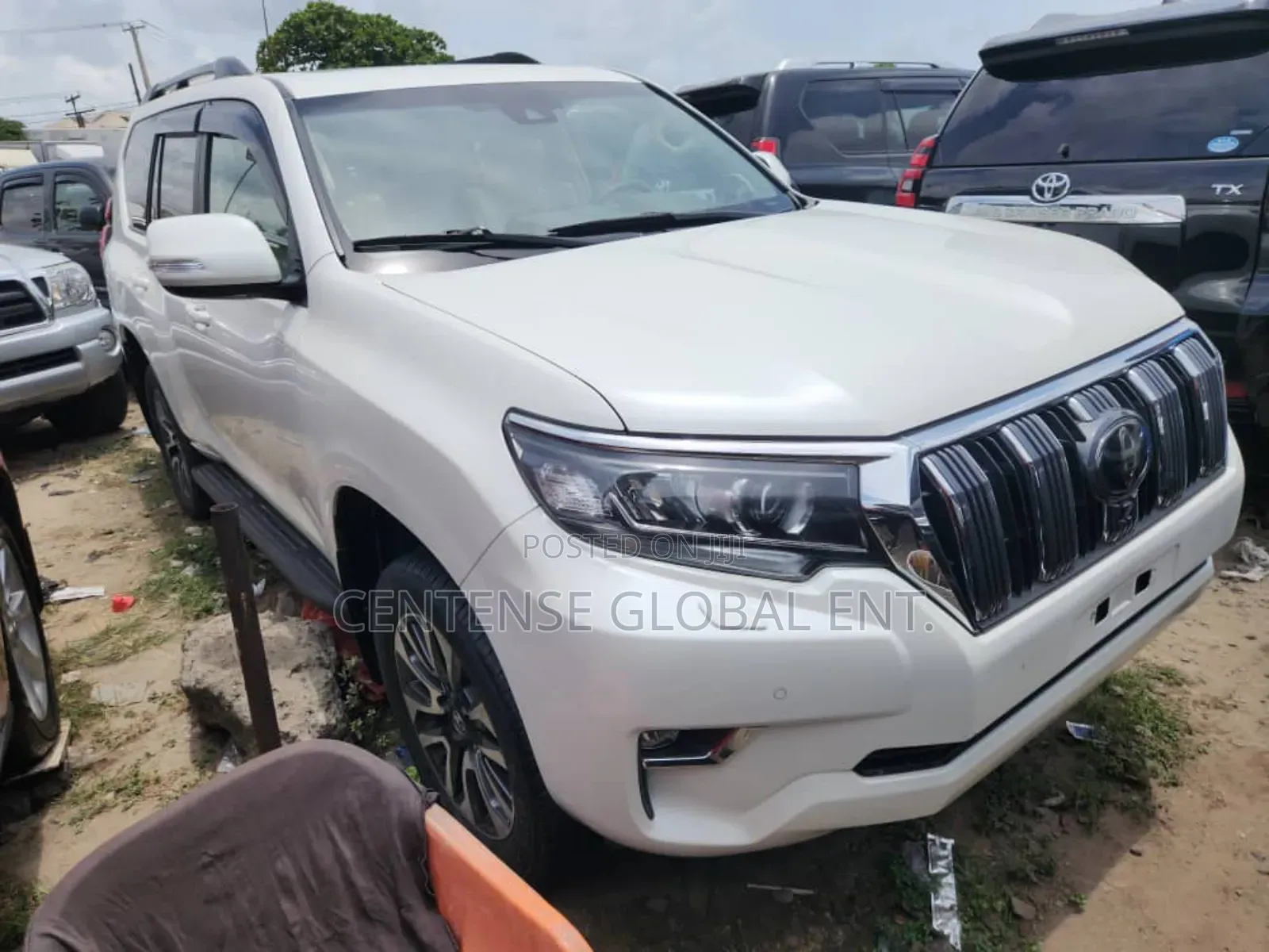 Toyota Land Cruiser Prado 2023 White