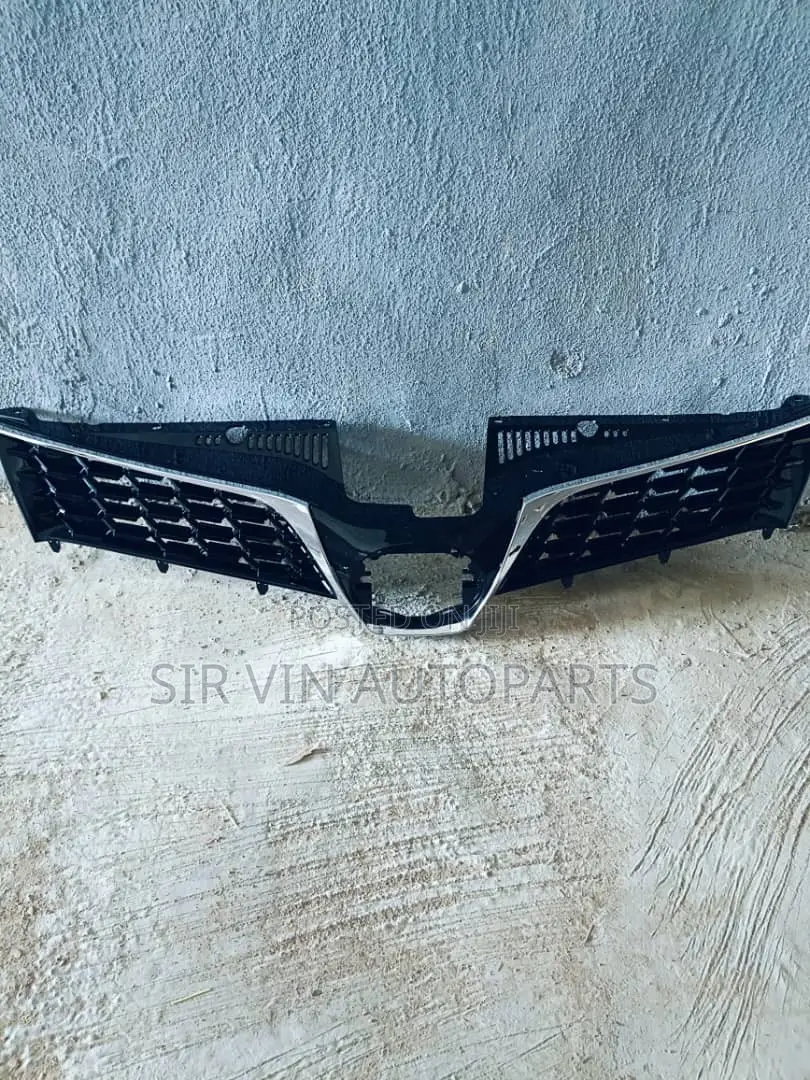 Front Grill/Grille for Sienna 2017/2018 (Brand New)