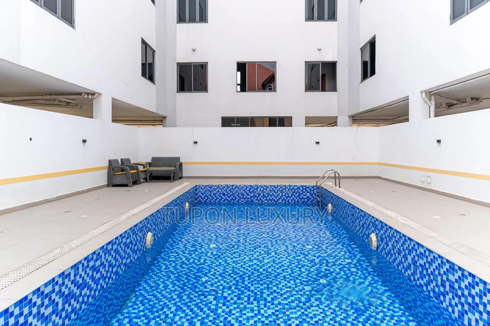 Luxury 1 Bedroom Loft With Ps5 Pool in Lekki Lagos