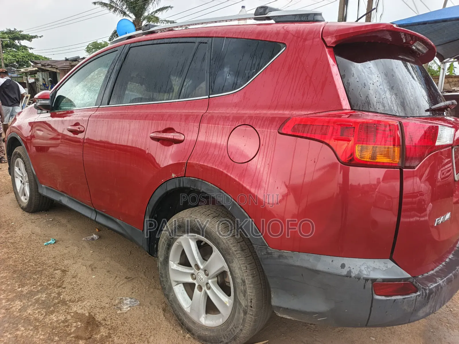 Toyota RAV4 XLE 4dr SUV (2.5L 4cyl 6A) 2014 Red