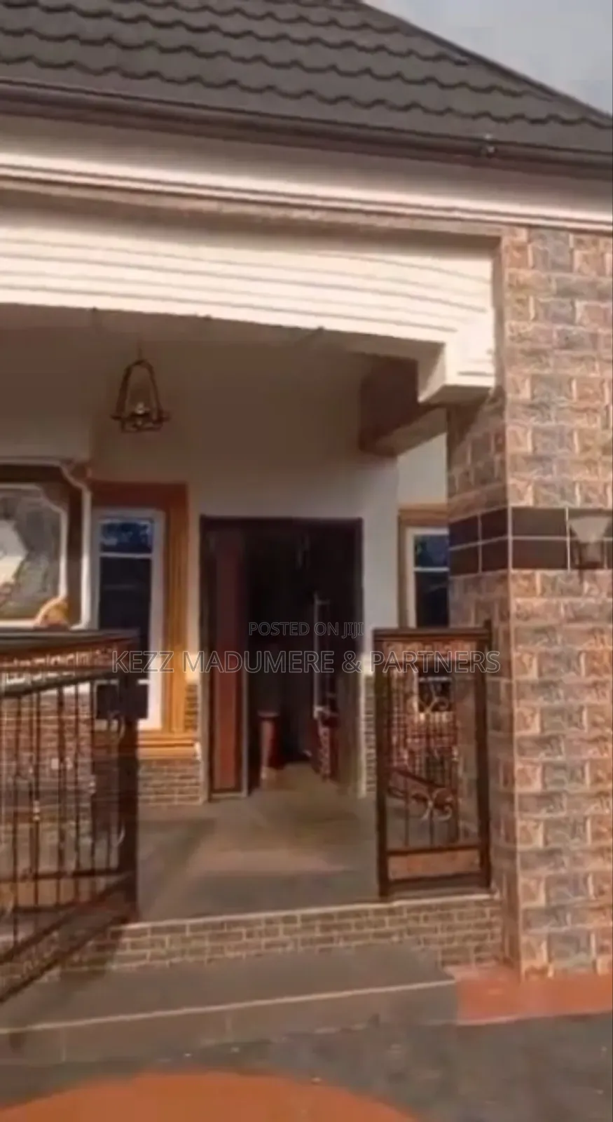 4bdrm Bungalow in Owerri for sale