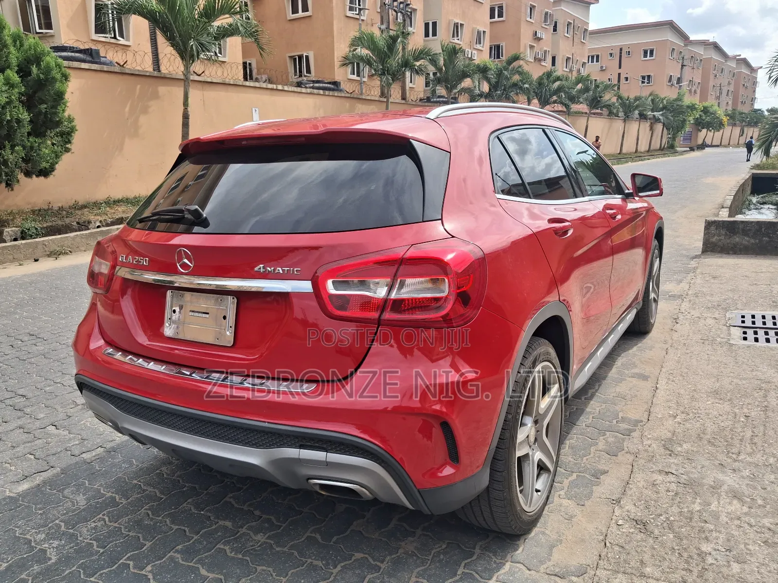 Mercedes-Benz GLA-Class 2016 Red