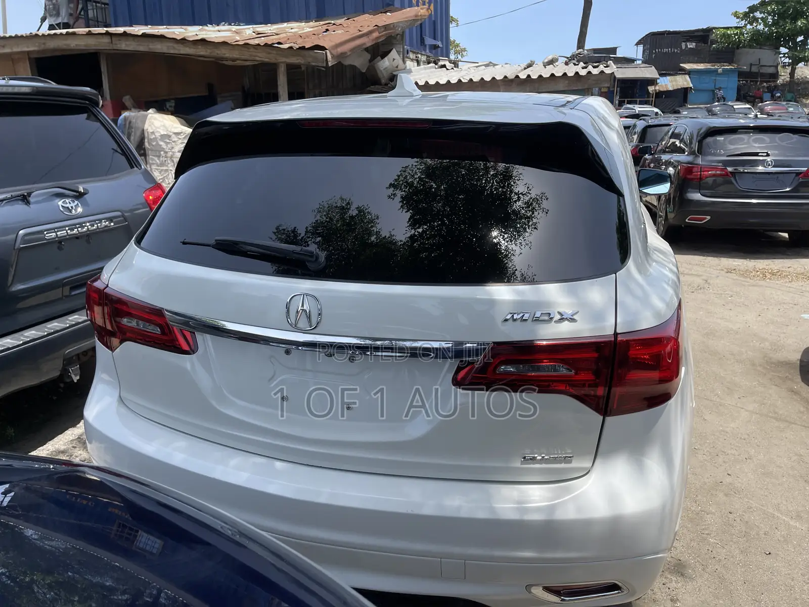 Acura MDX Advance and Entertainment Packages 4dr SUV (3.5L 6cyl 6A)