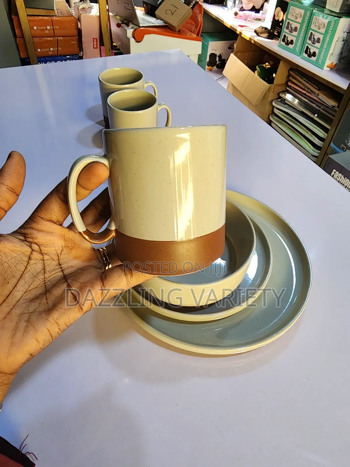 16pcs Luxury Cream And Brown Dinner Set
