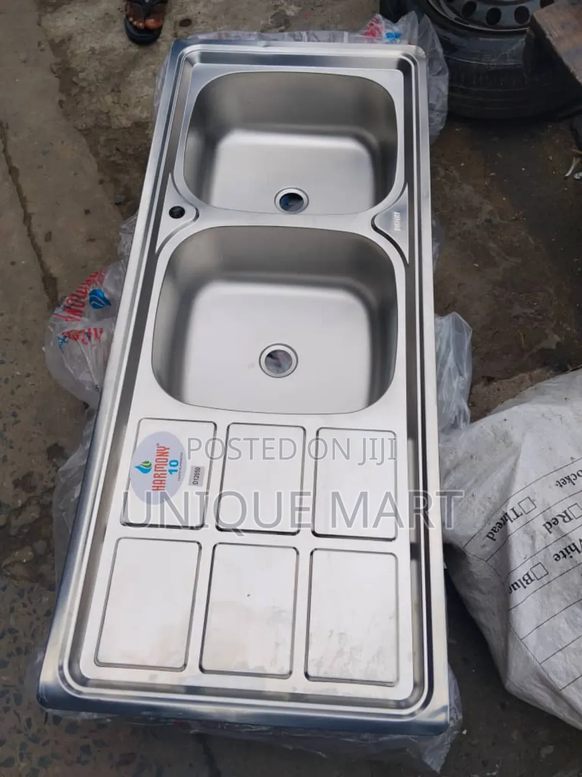 Quality Stainless Steel Kitchen Sink With Double Bowl and Single Tray