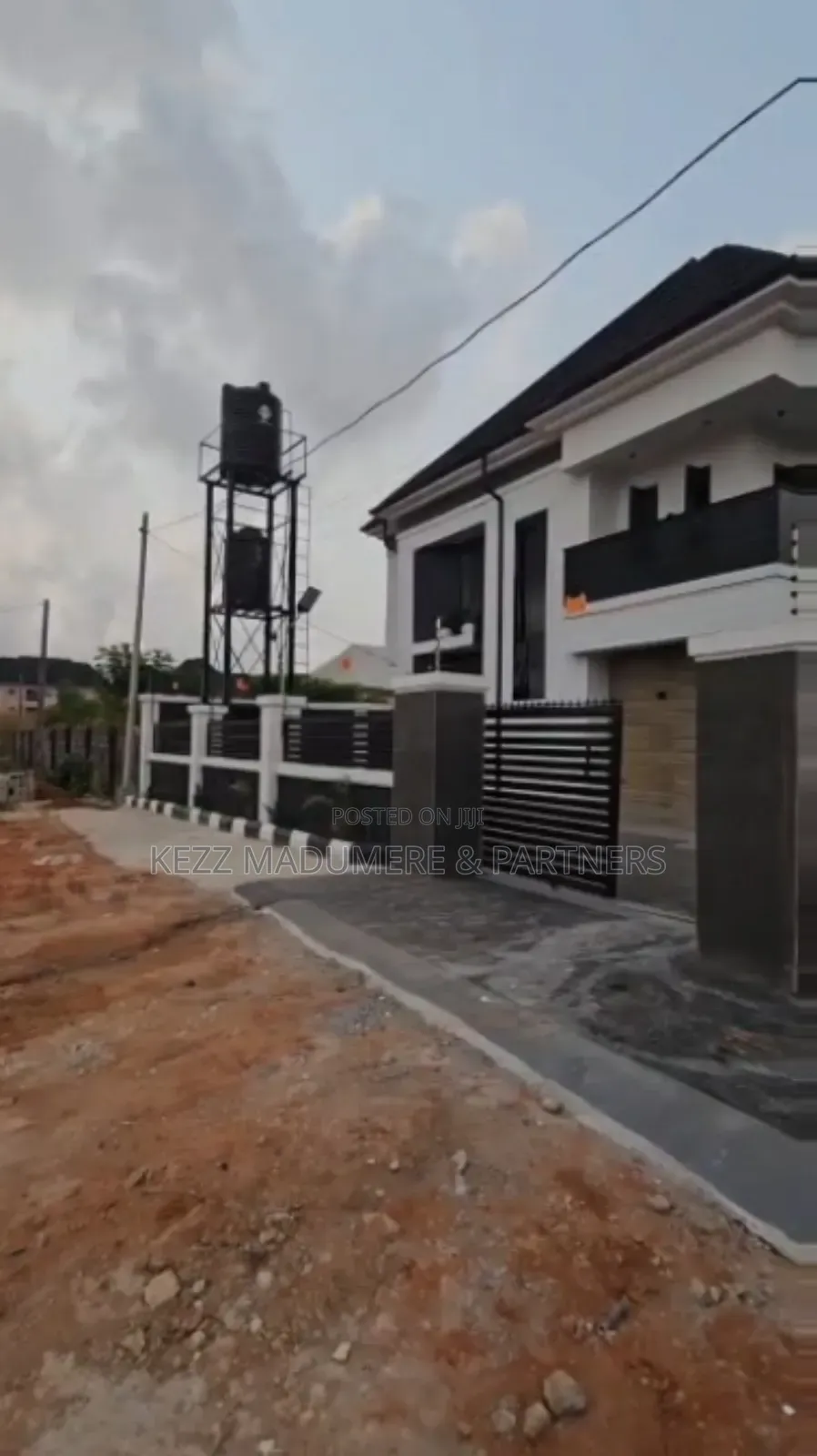 4bdrm Duplex in Pocket Layout , for sale
