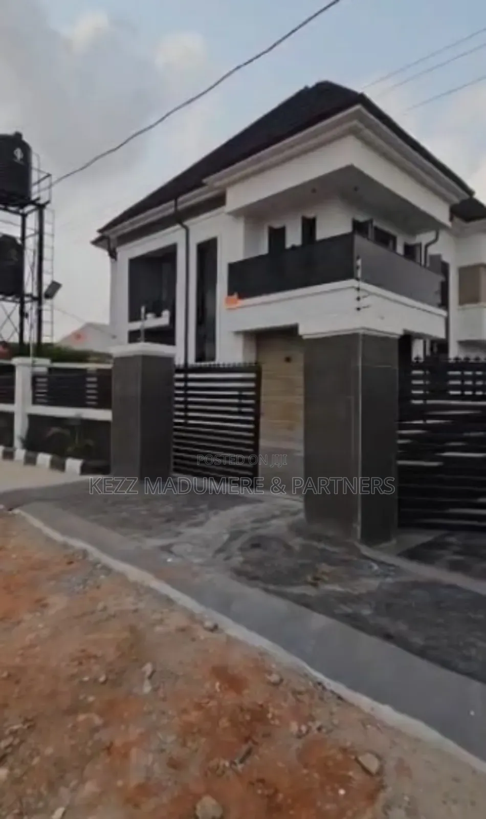 4bdrm Duplex in Pocket Layout , for sale