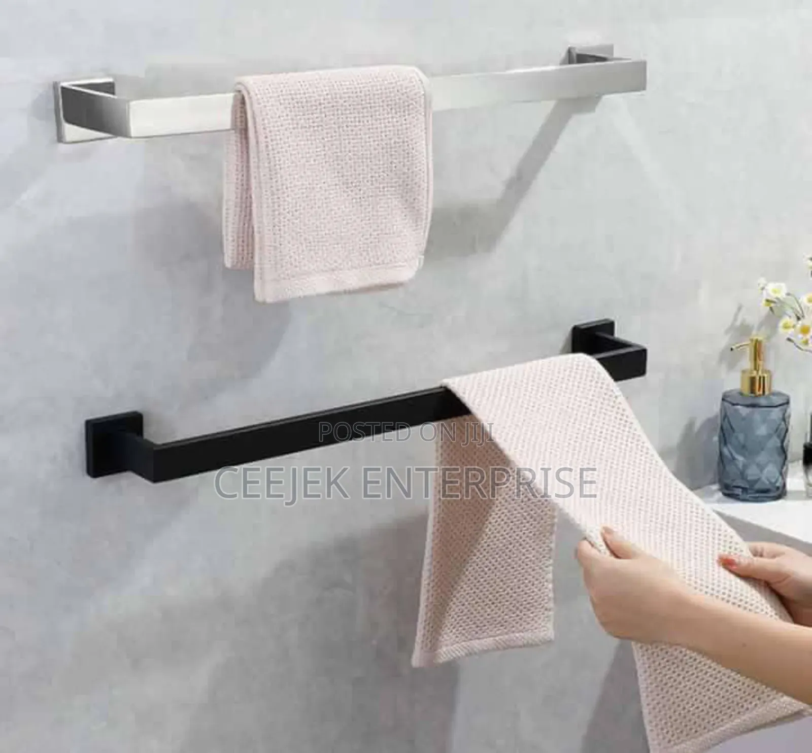 Black Single Towel Hanger