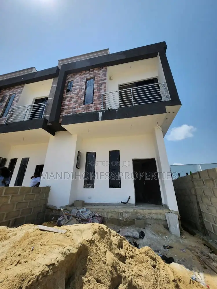 2bdrm Townhouse/Terrace in Ajah for sale