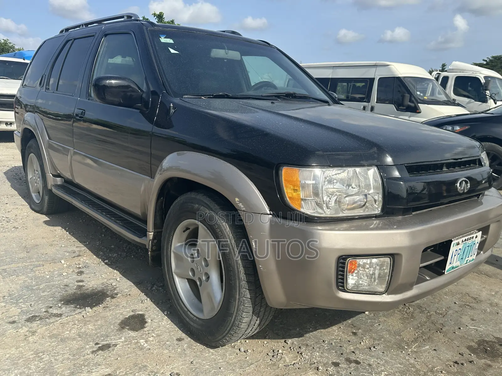Infiniti QX4 2003 Black