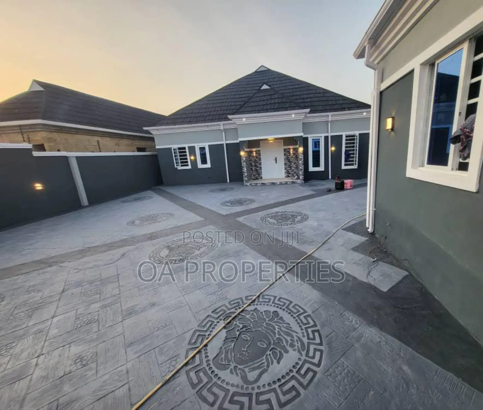 3bdrm Bungalow in Success Estate, for sale