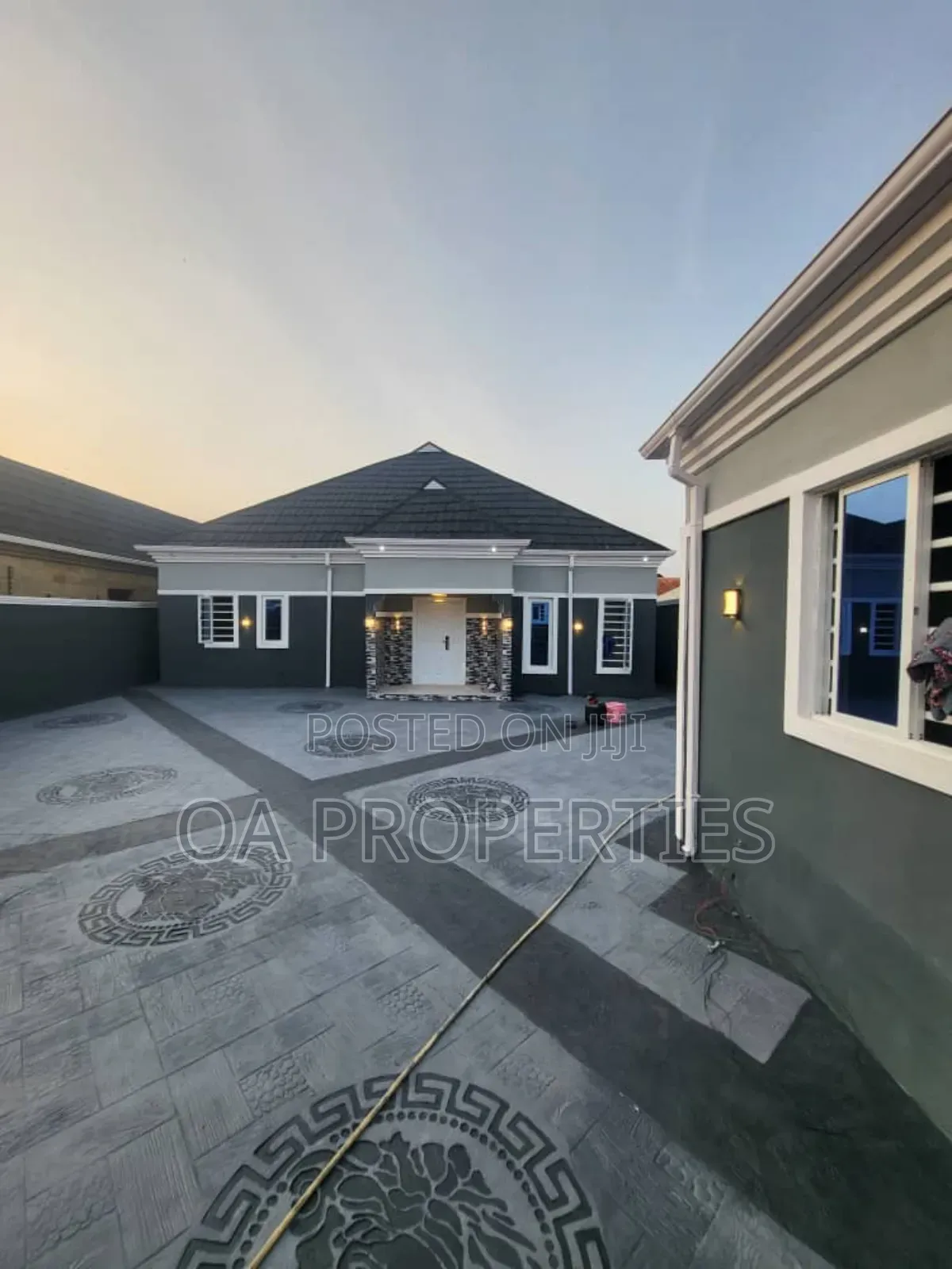 3bdrm Bungalow in Success Estate, for sale