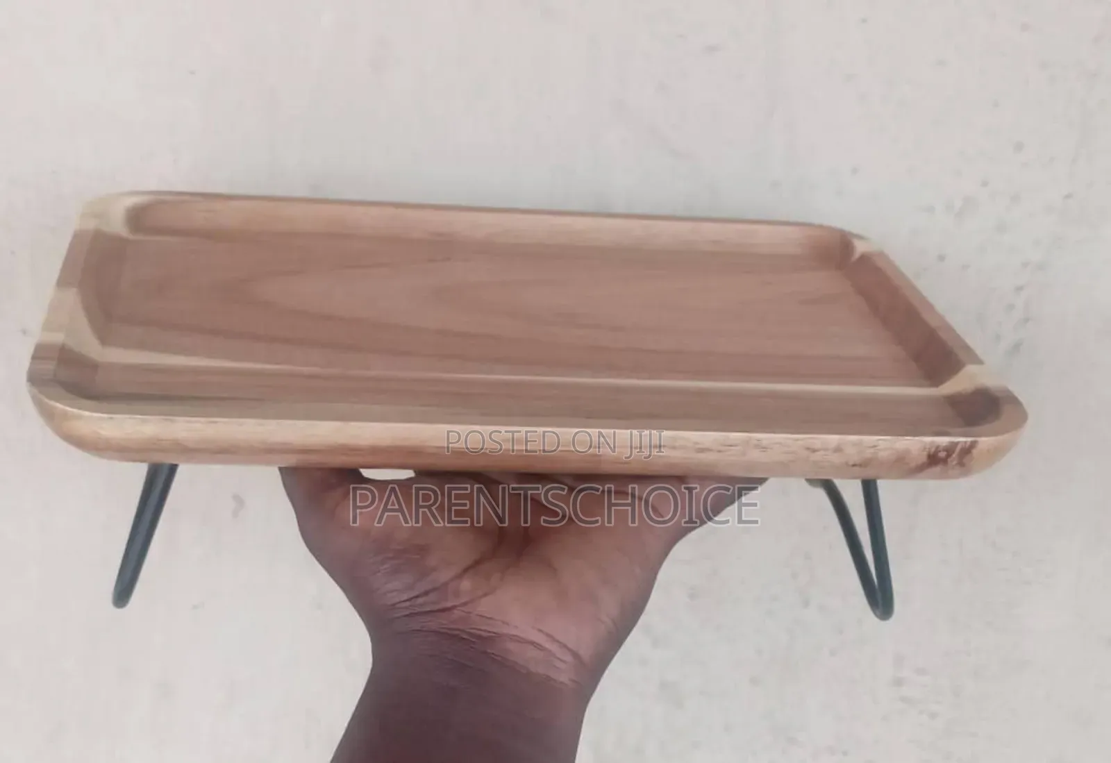 Round / Square Wooden Serving Plate With Metal Legs