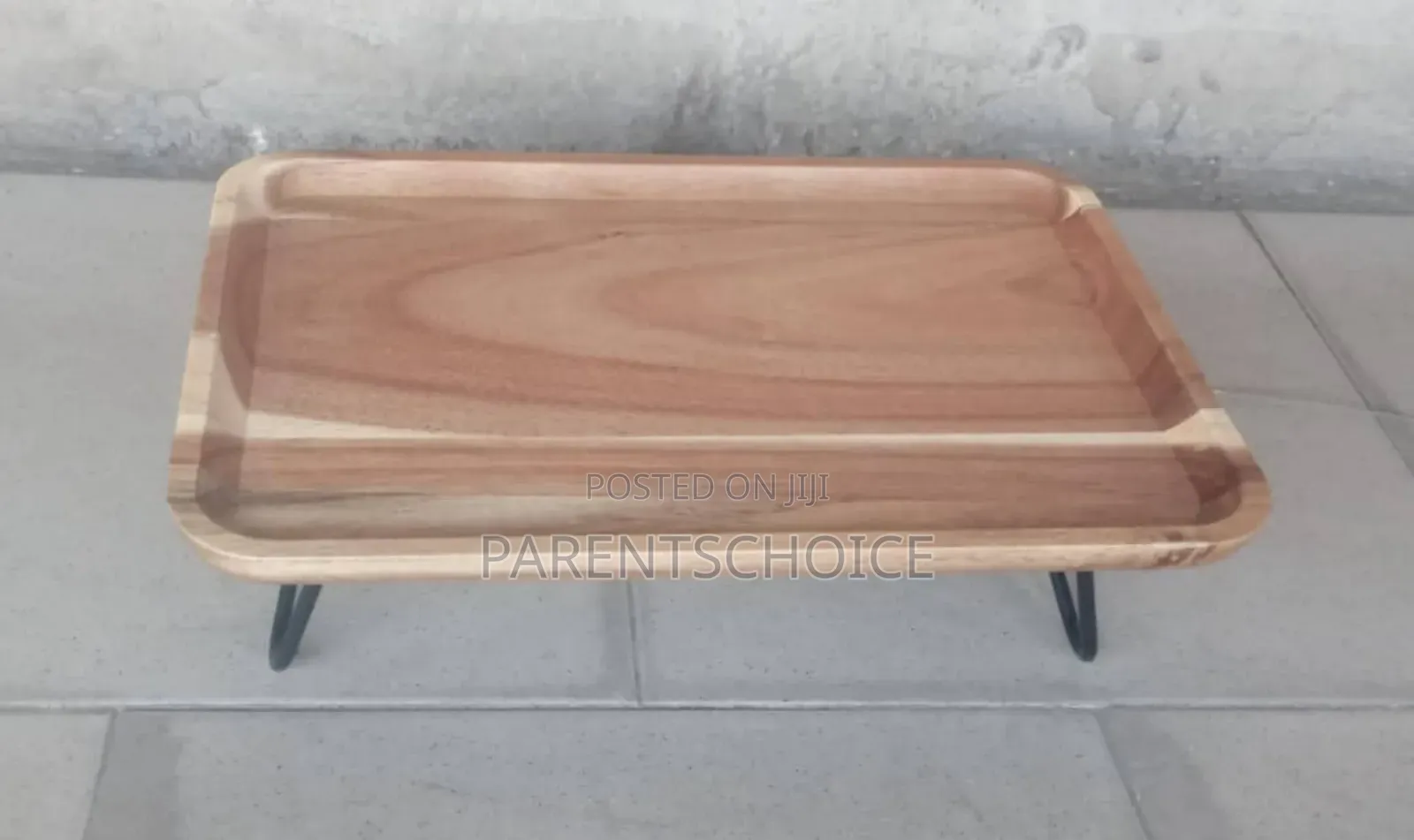 Round / Square Wooden Serving Plate With Metal Legs