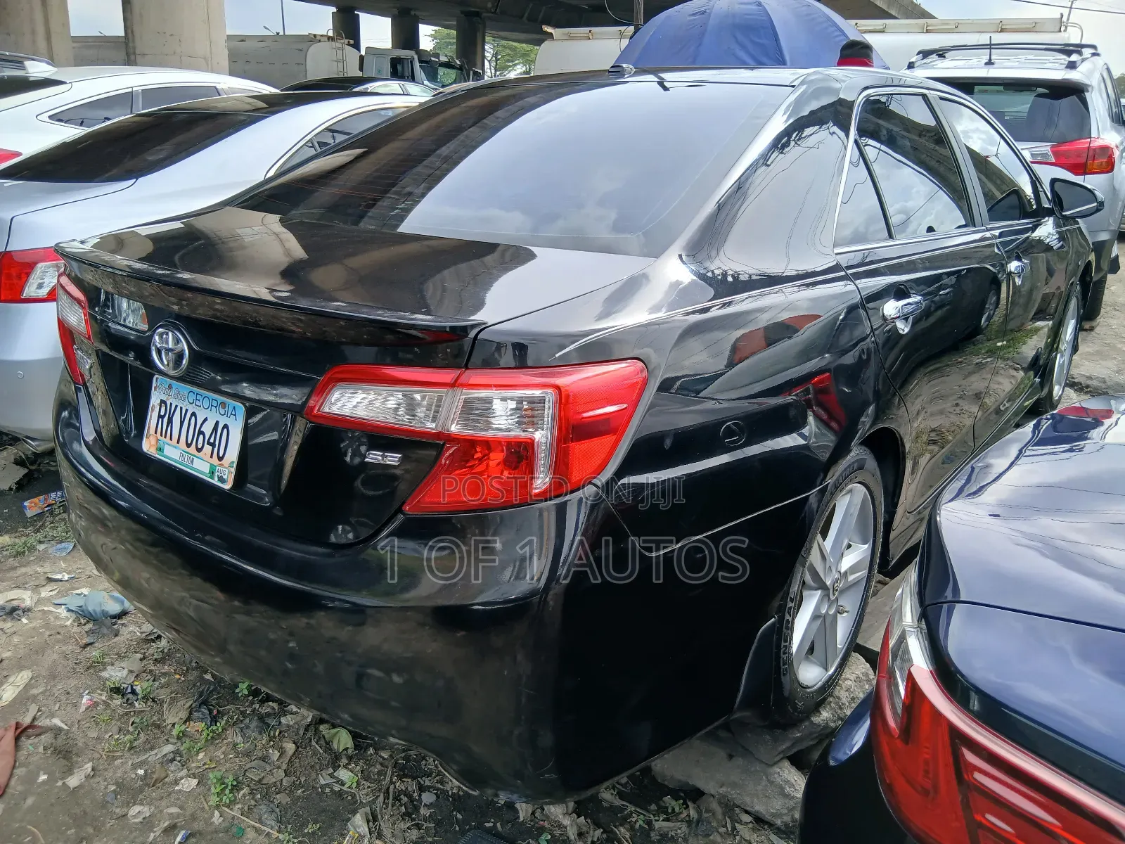 Toyota Camry SE 4dr Sedan (2.5L 4cyl 6A) 2013 Black