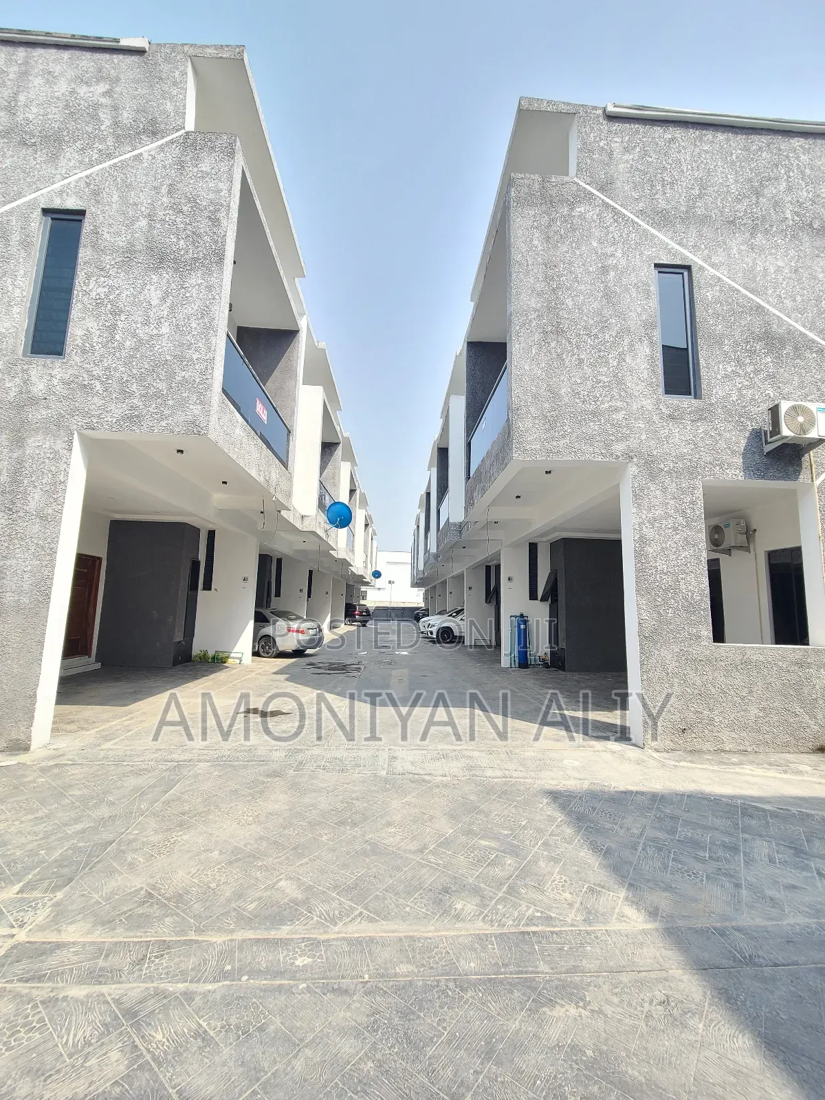 4bdrm Duplex in Ikota Gra Extension for sale