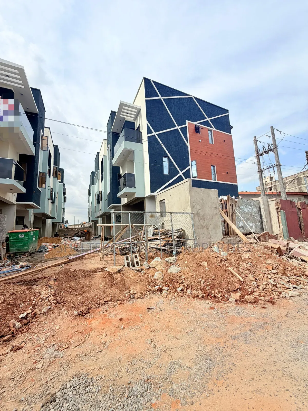 4bdrm Duplex in Oregun for sale