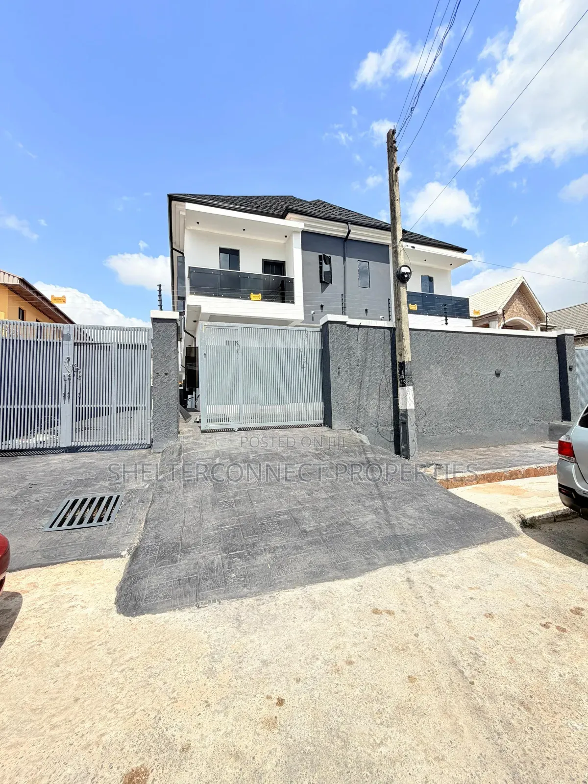 4bdrm Duplex in GRA Phase 1 for sale