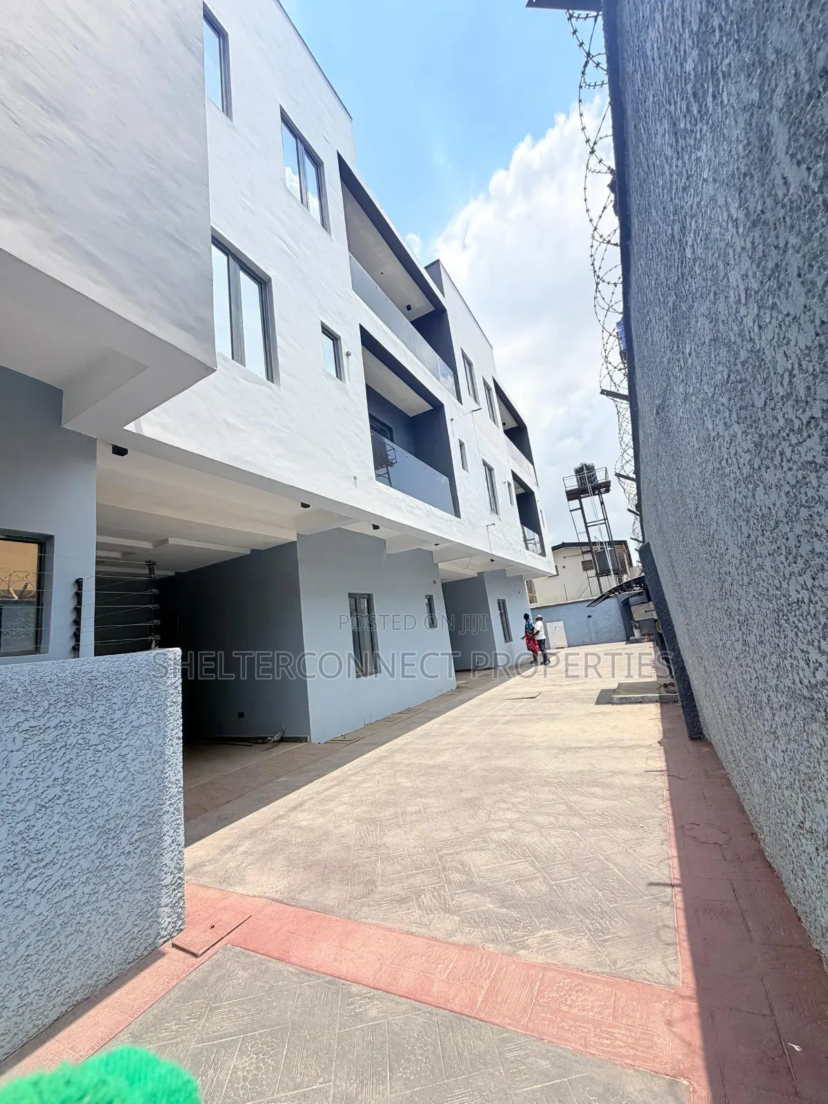 4bdrm Duplex in Ogba GRA for sale