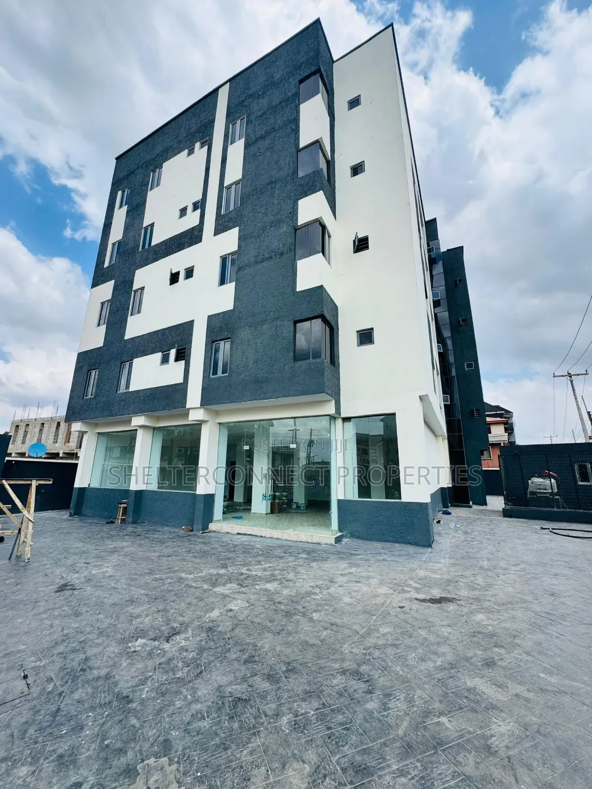 3bdrm Apartment in Allen Avenue for sale