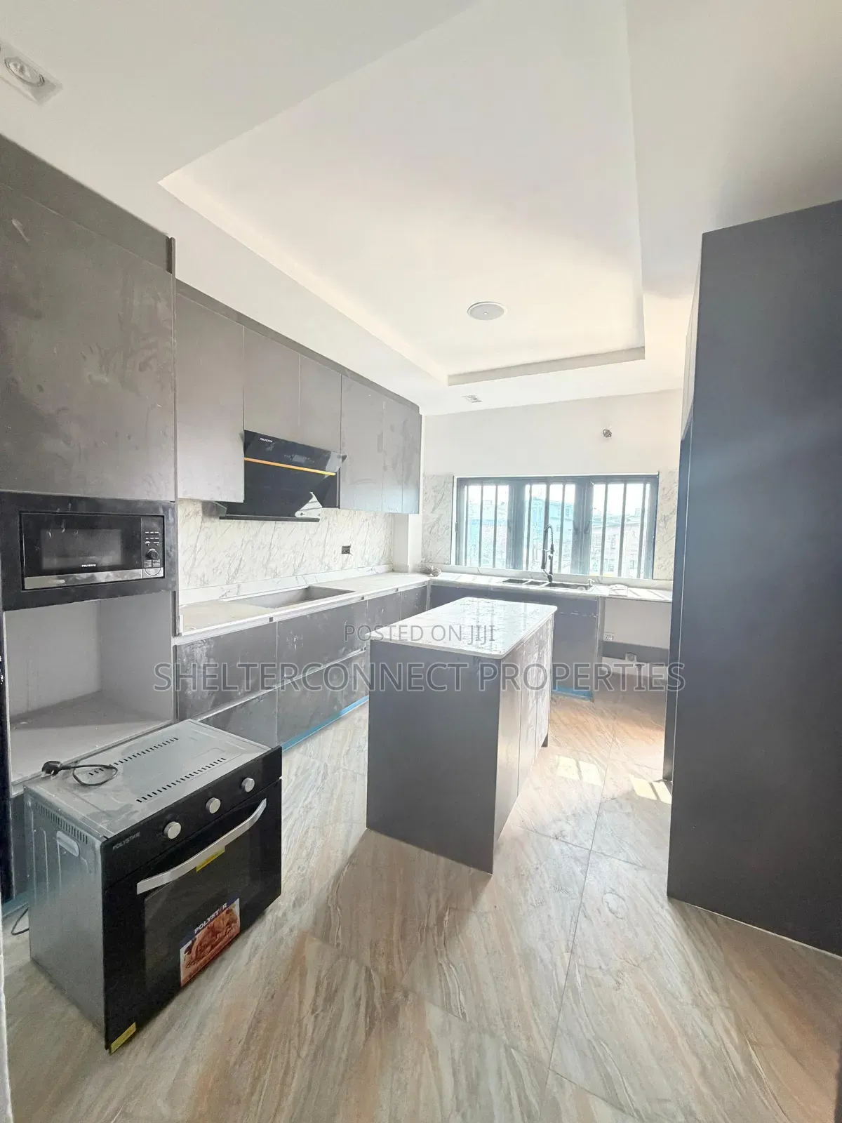 3bdrm Apartment in Allen Avenue for sale