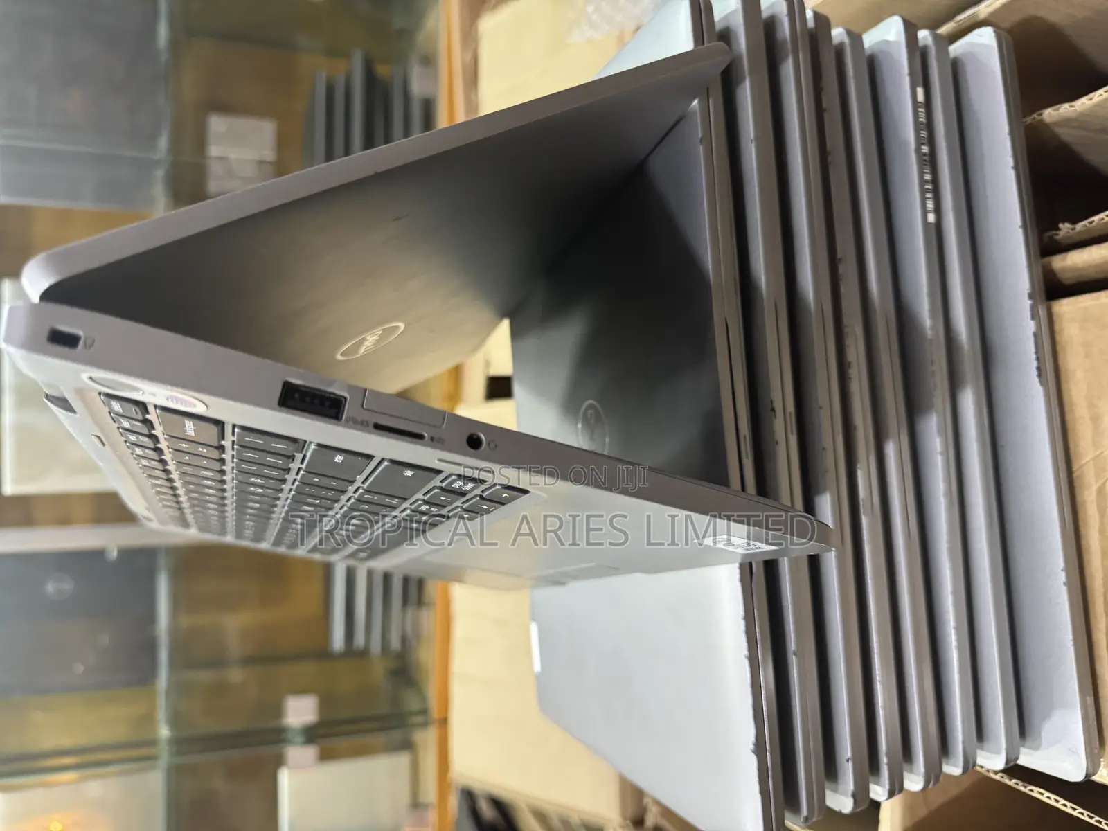 Laptop Dell Latitude 5310 16GB Intel Core i7 SSD 256GB