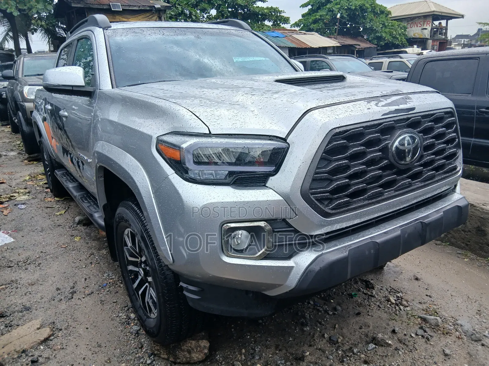 Toyota Tacoma SR5 2022 Silver