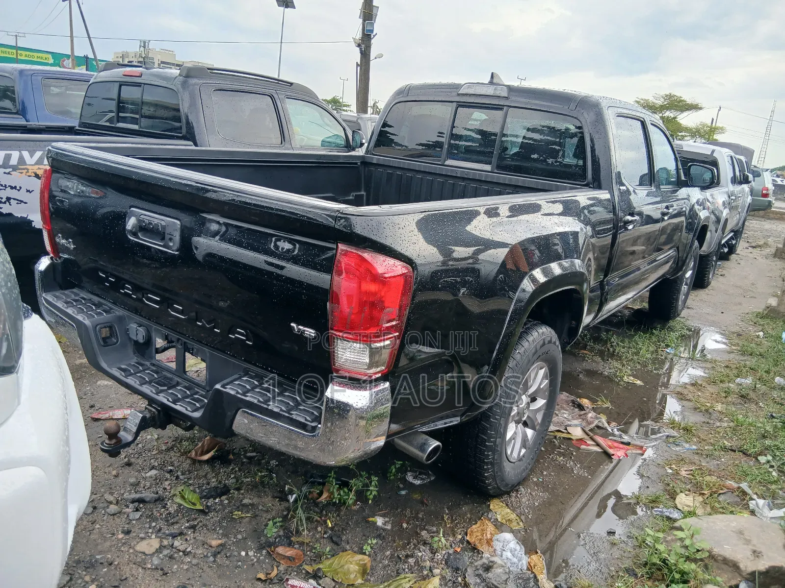 Toyota Tacoma SR5 2018 Black