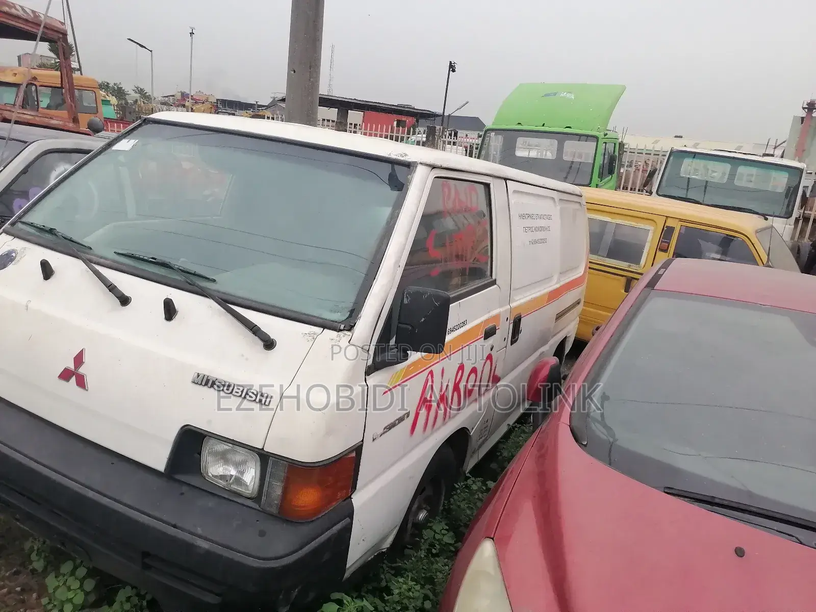 Mitsubishi L300 1999