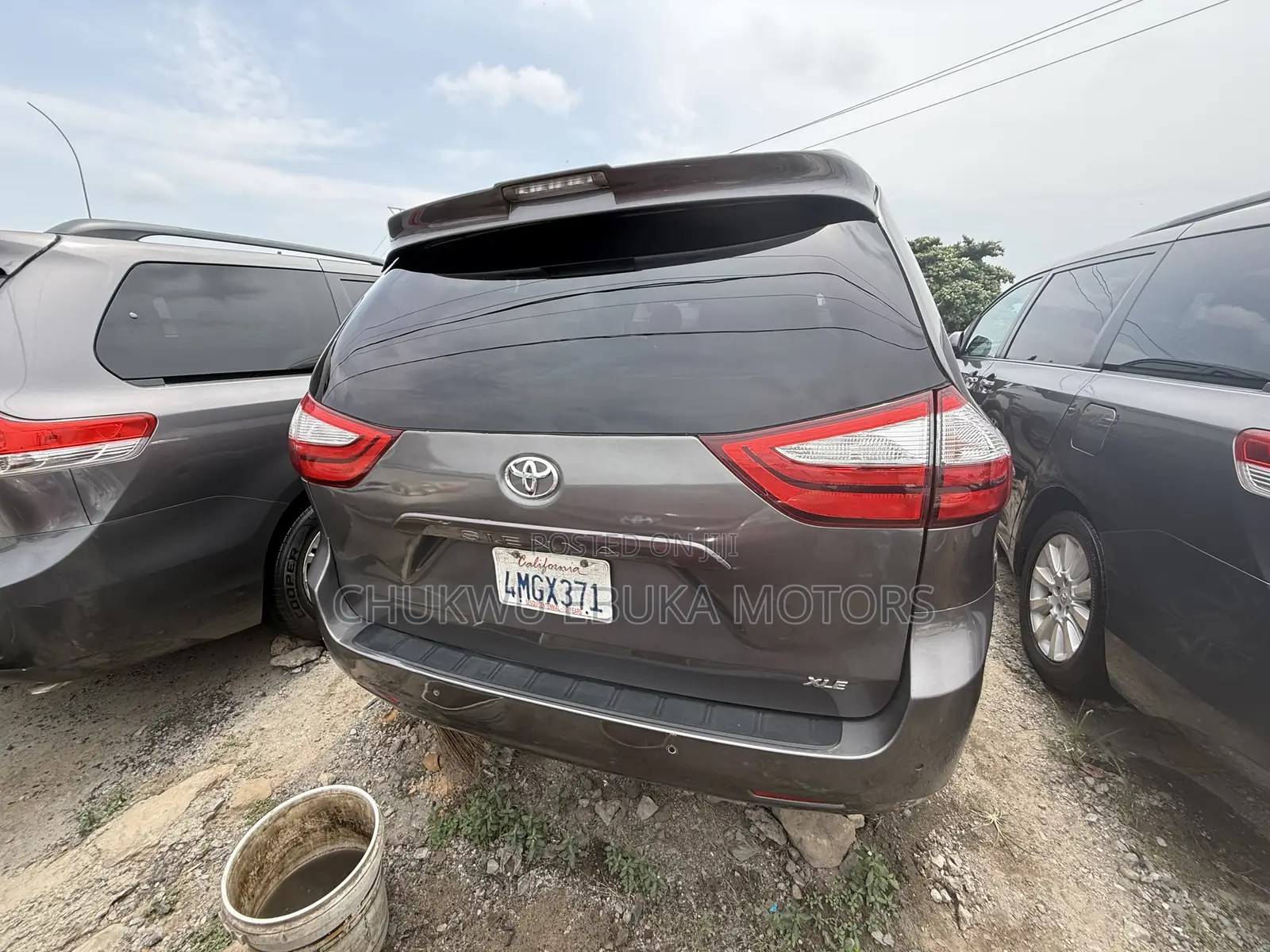 Toyota Sienna XLE AWD 2019 Gray