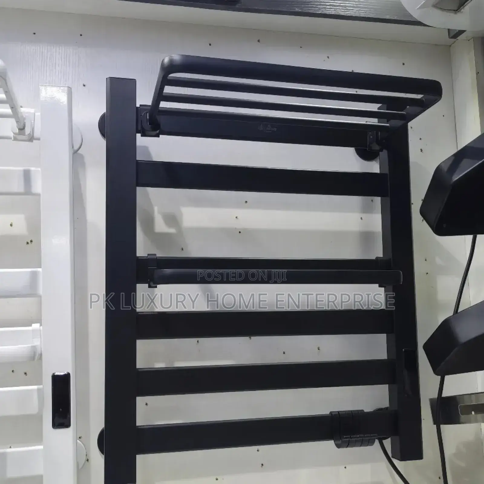 6 Layers Black Towel Warmer