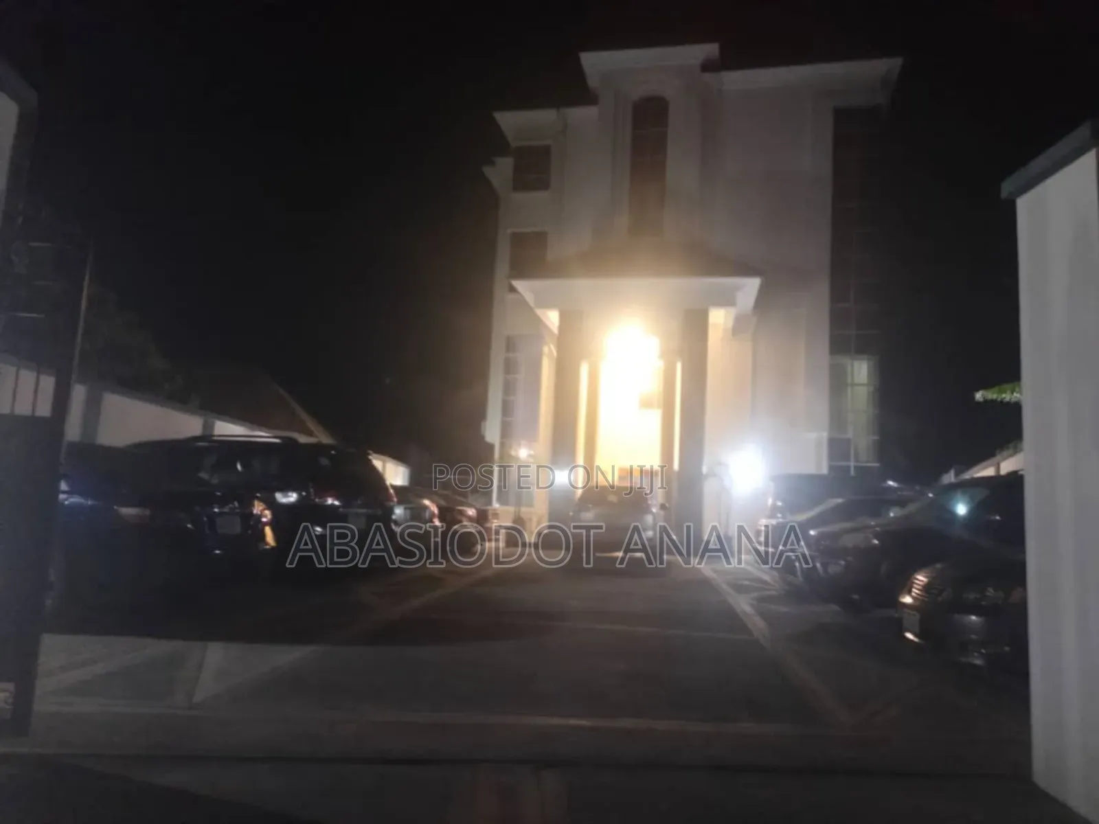 Hotel for Sale Udo Udoma Avenue