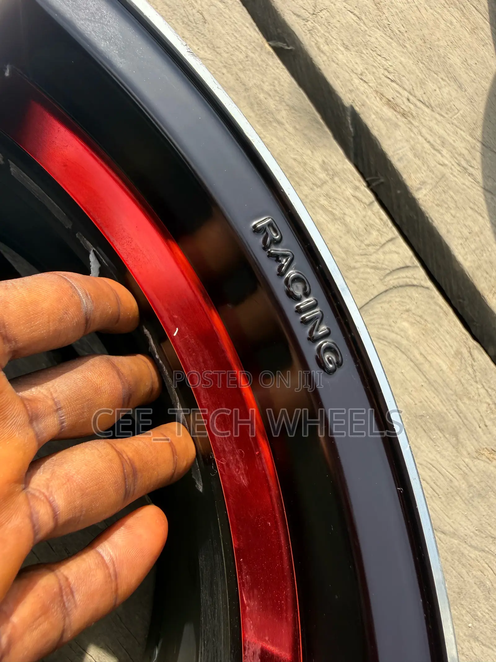17-Inch Universal,For Different Users Available for Pick Up