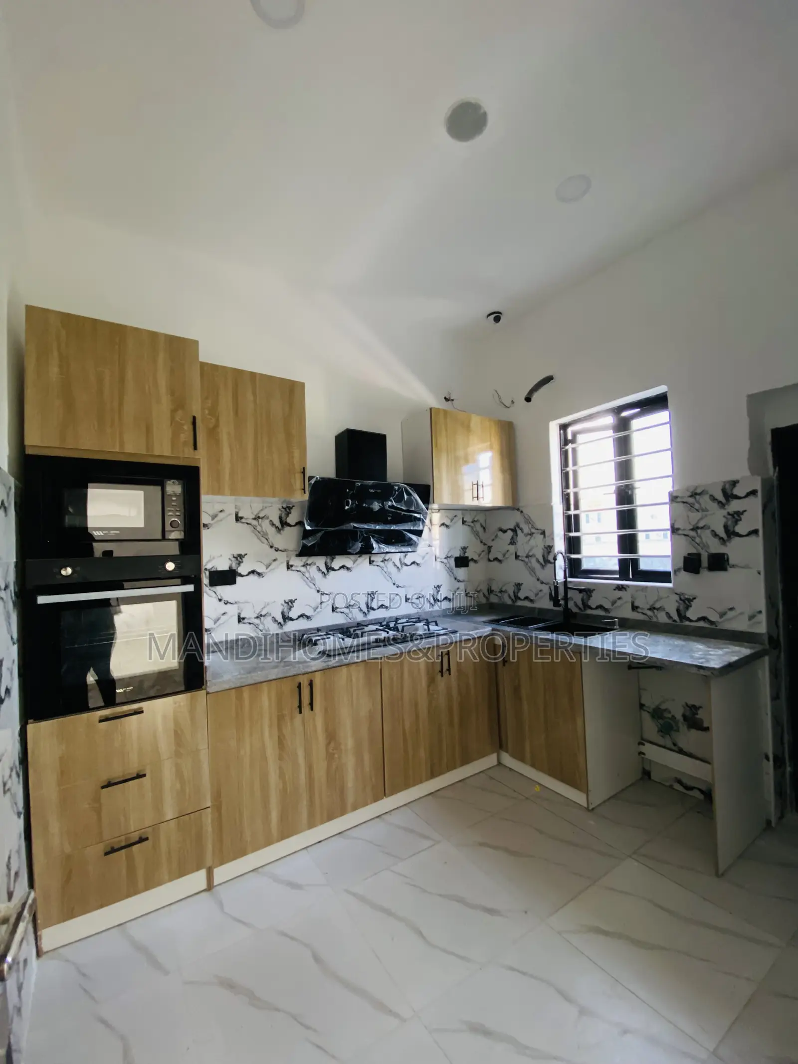 2bdrm Townhouse/Terrace in Ajah for Sale