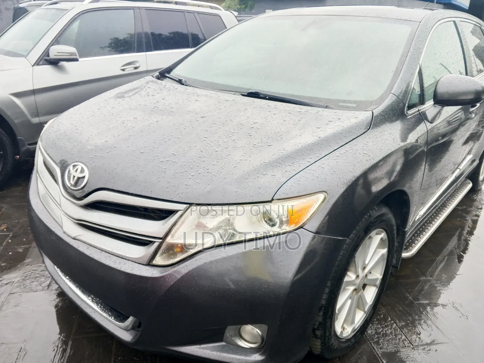 Toyota Venza AWD 2011 Gray