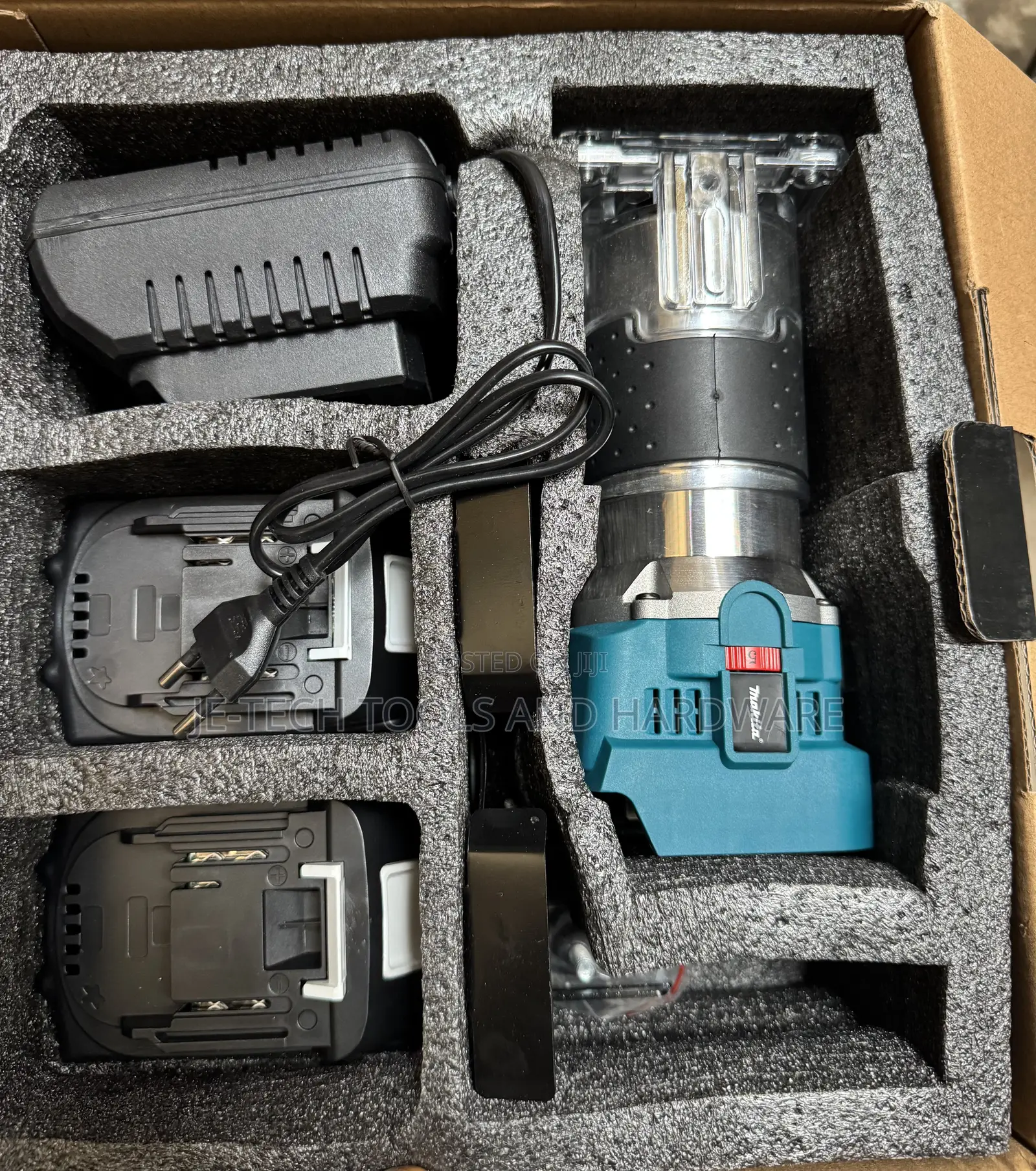 Makita Cordless Router Machine With 2 Battery and Charger