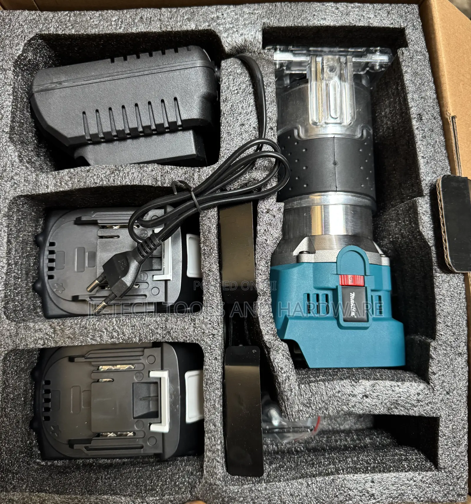 Makita Cordless Router Machine With 2 Battery and Charger