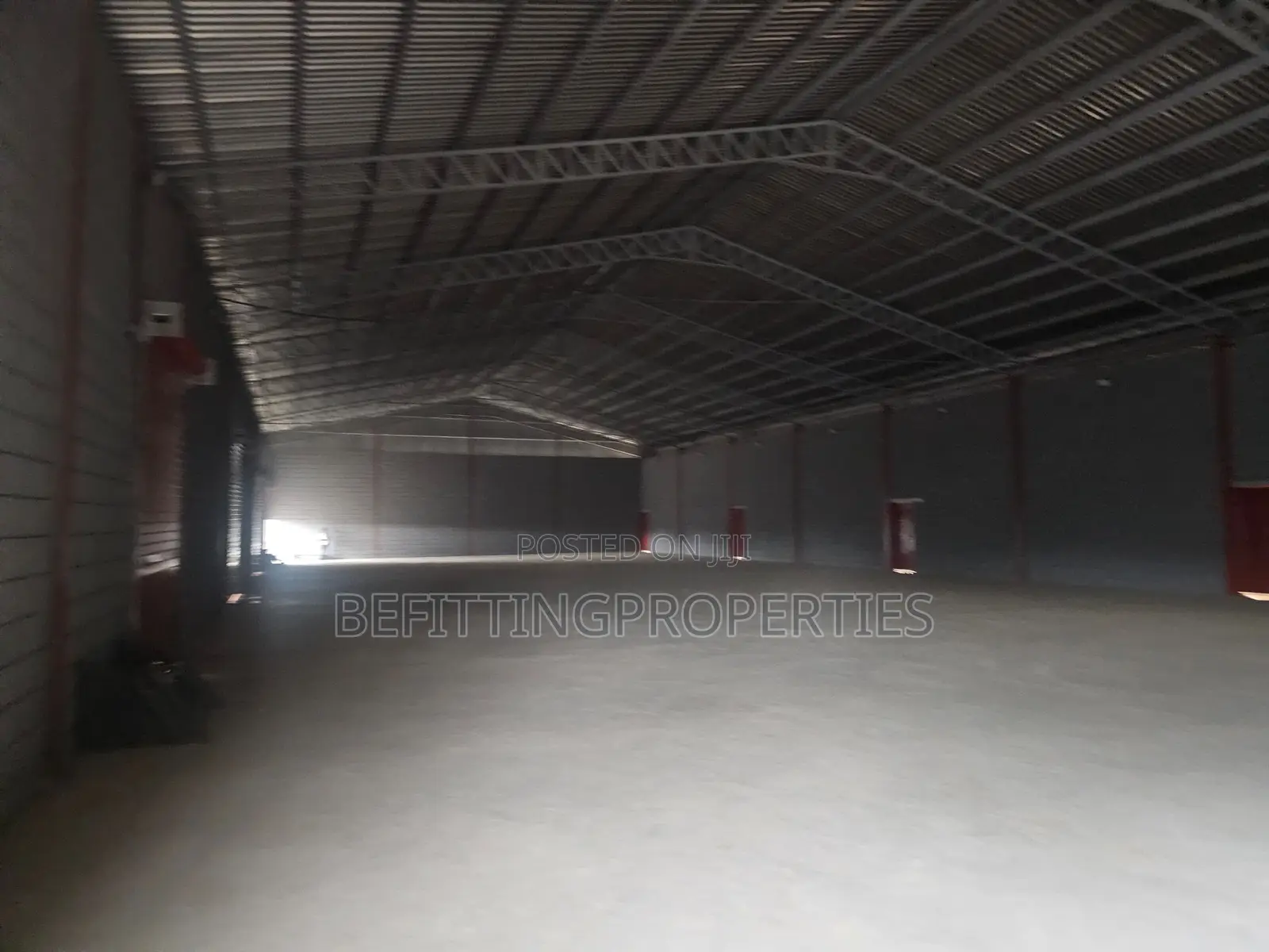 Brand New 1000 Sqm Warehouse