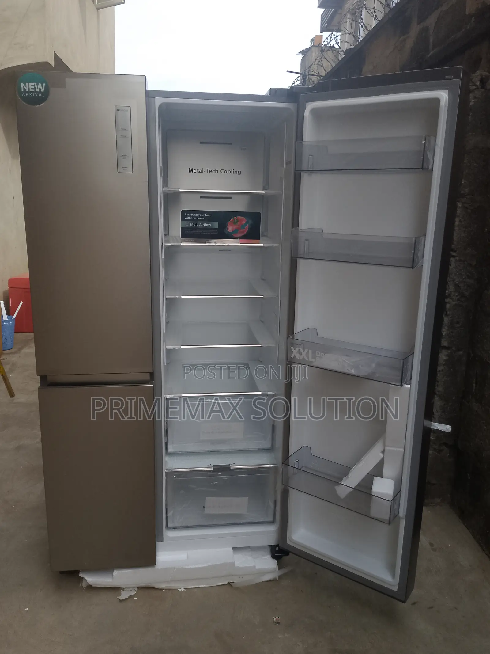Hisense 634 Liters Side by Side Fridge With Door Alarm System