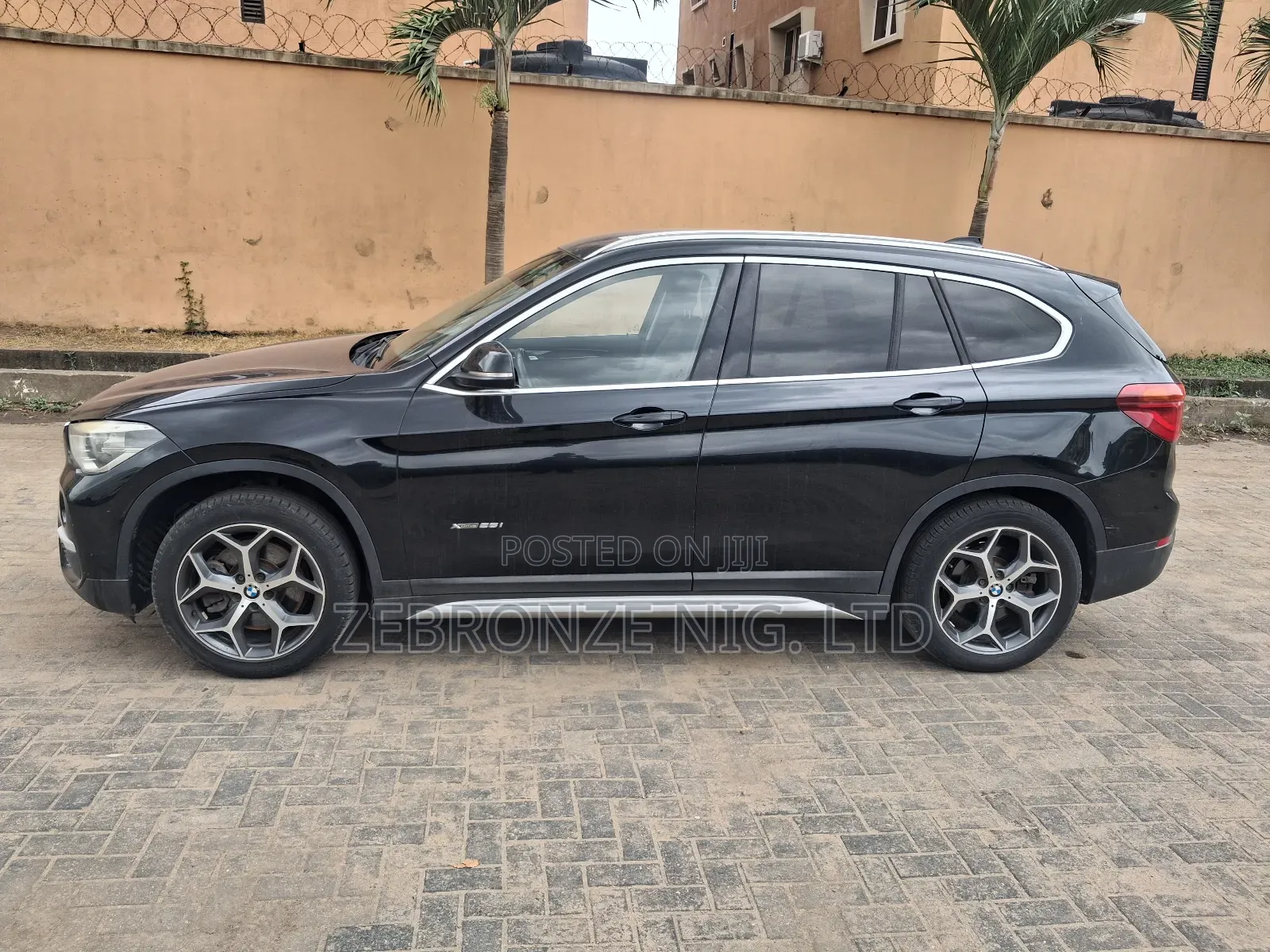 BMW X1 xDrive28i 4dr SUV AWD (2.0L 4cyl Turbo 8A) 2014 Black