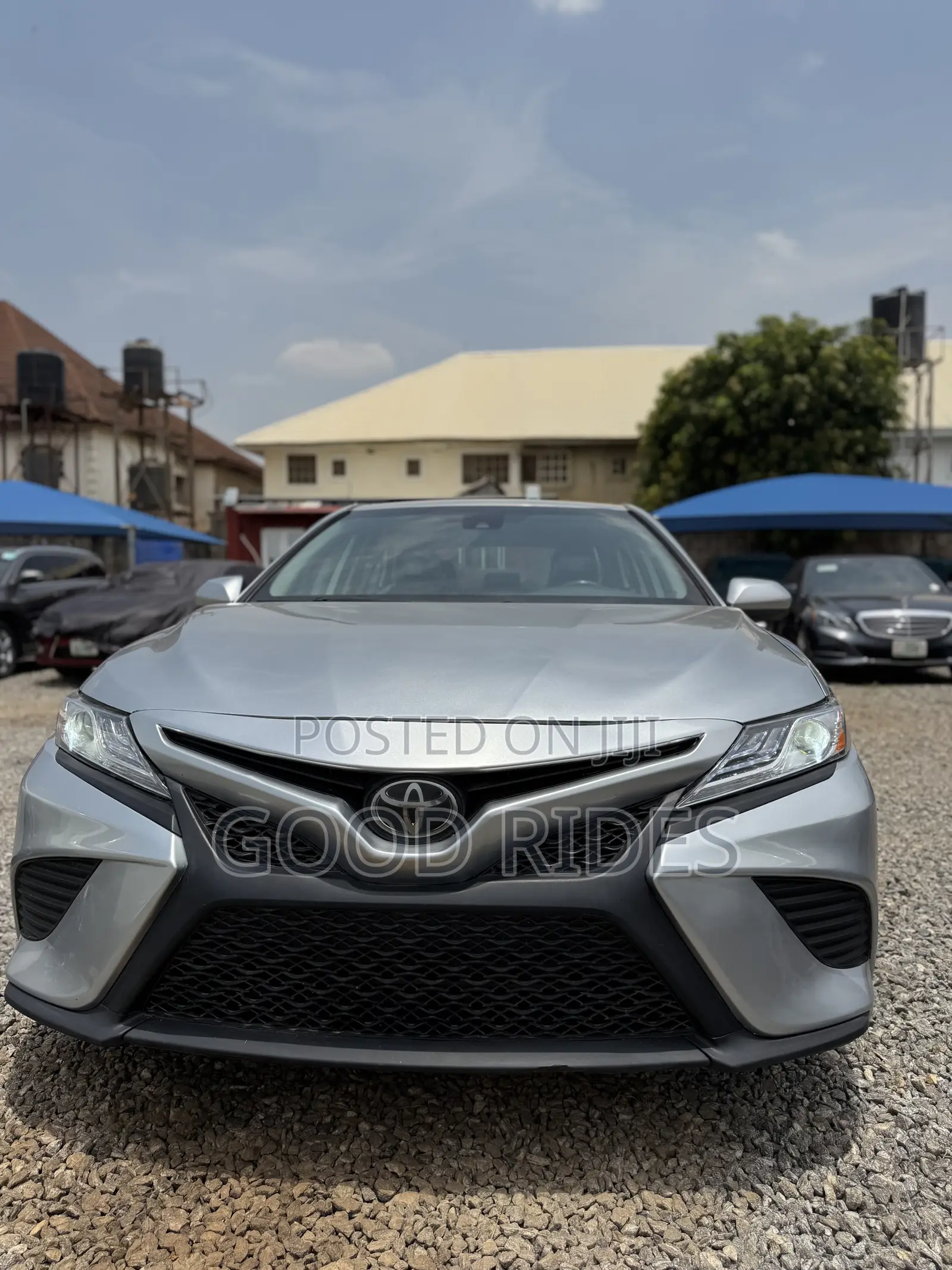 Toyota Camry SE (2.5L 4cyl 8A) 2019 Silver
