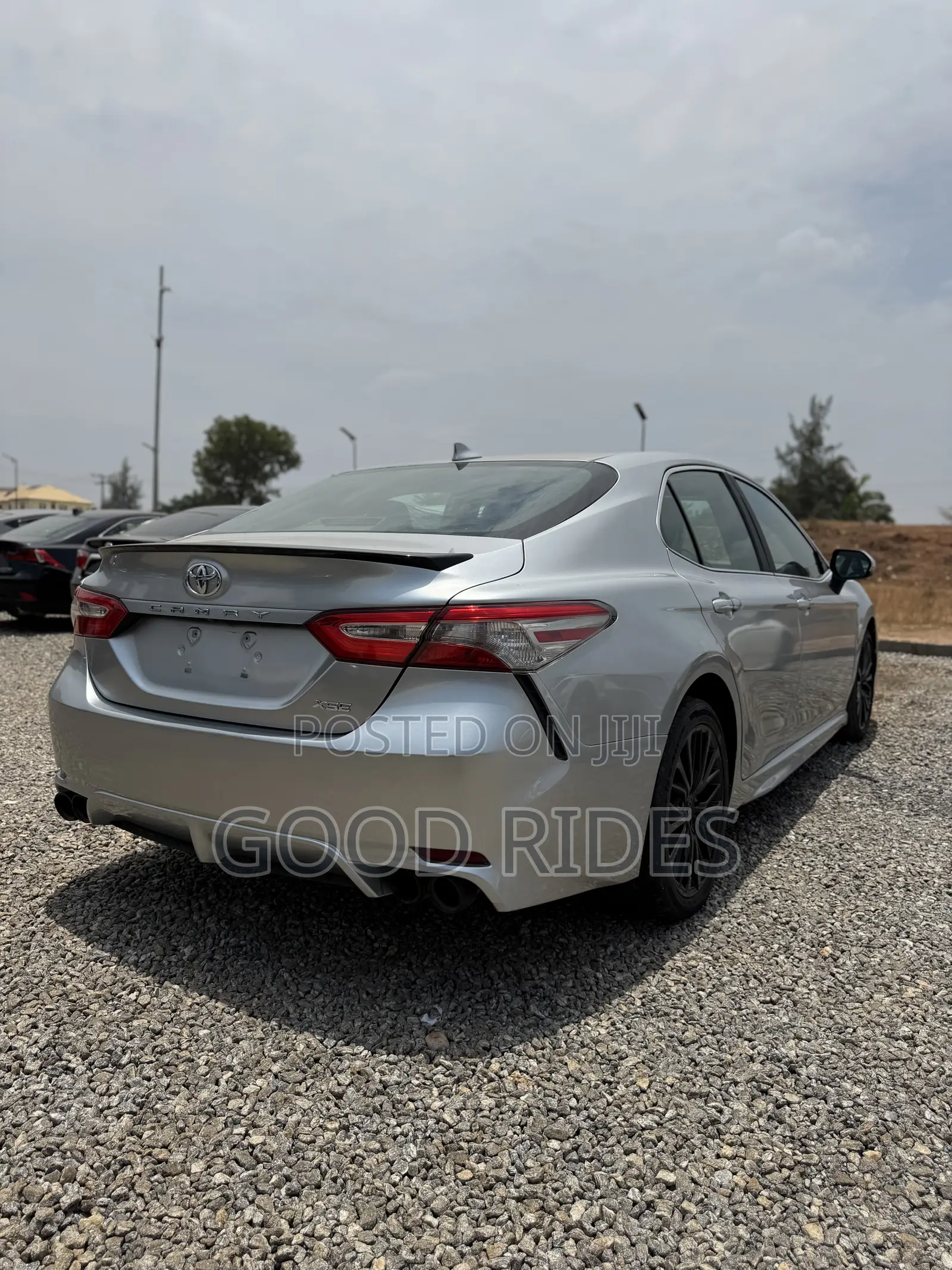 Toyota Camry SE (2.5L 4cyl 8A) 2019 Silver