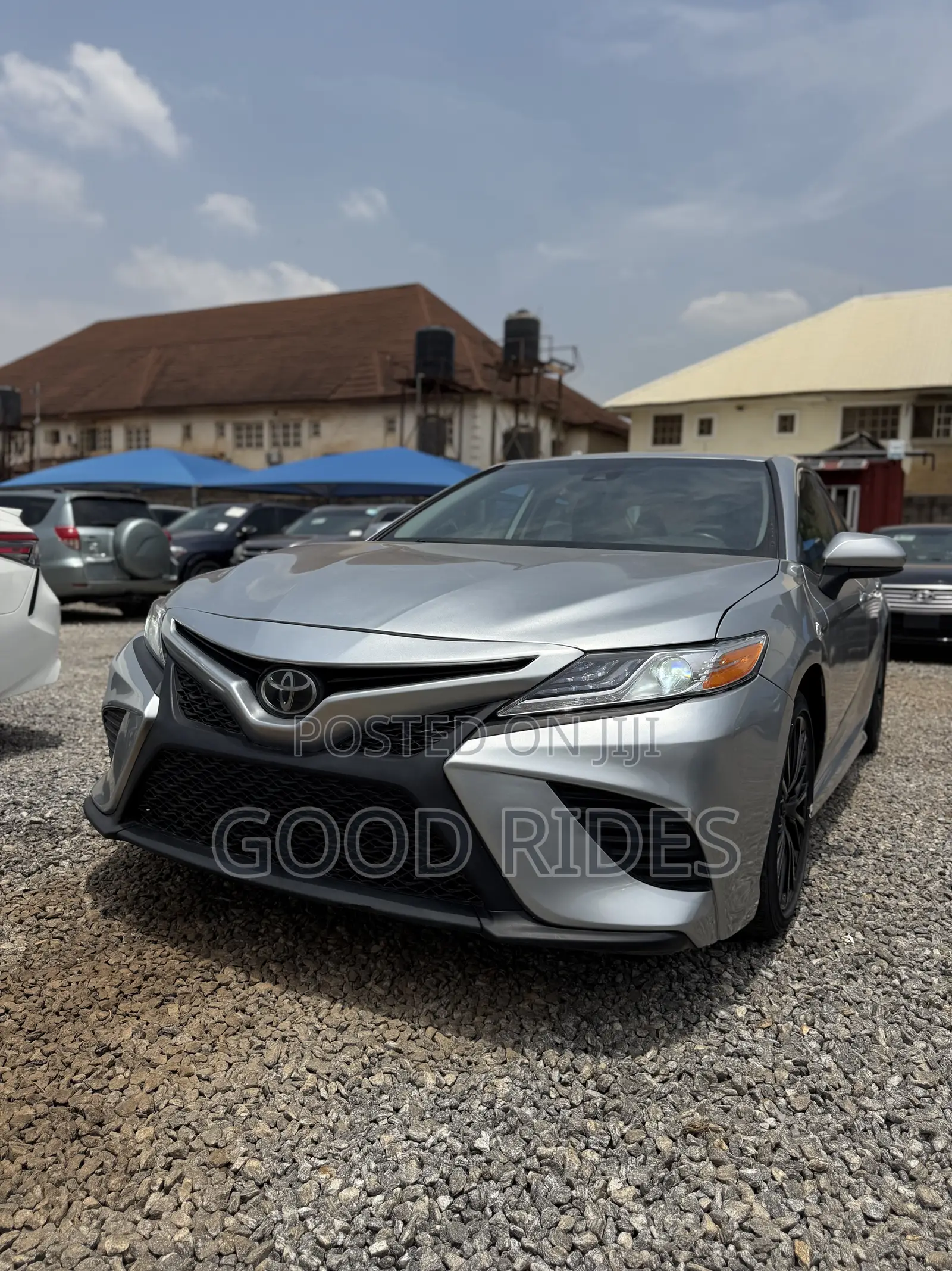 Toyota Camry SE (2.5L 4cyl 8A) 2019 Silver