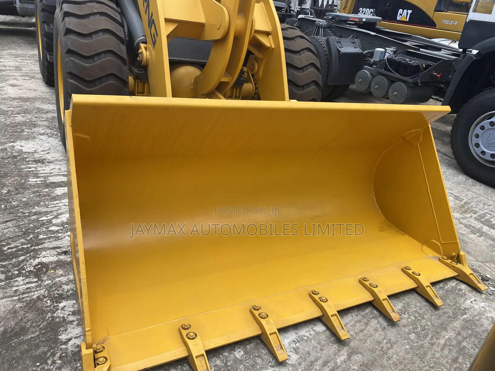 RNG 935 Wheel Loader Yellow