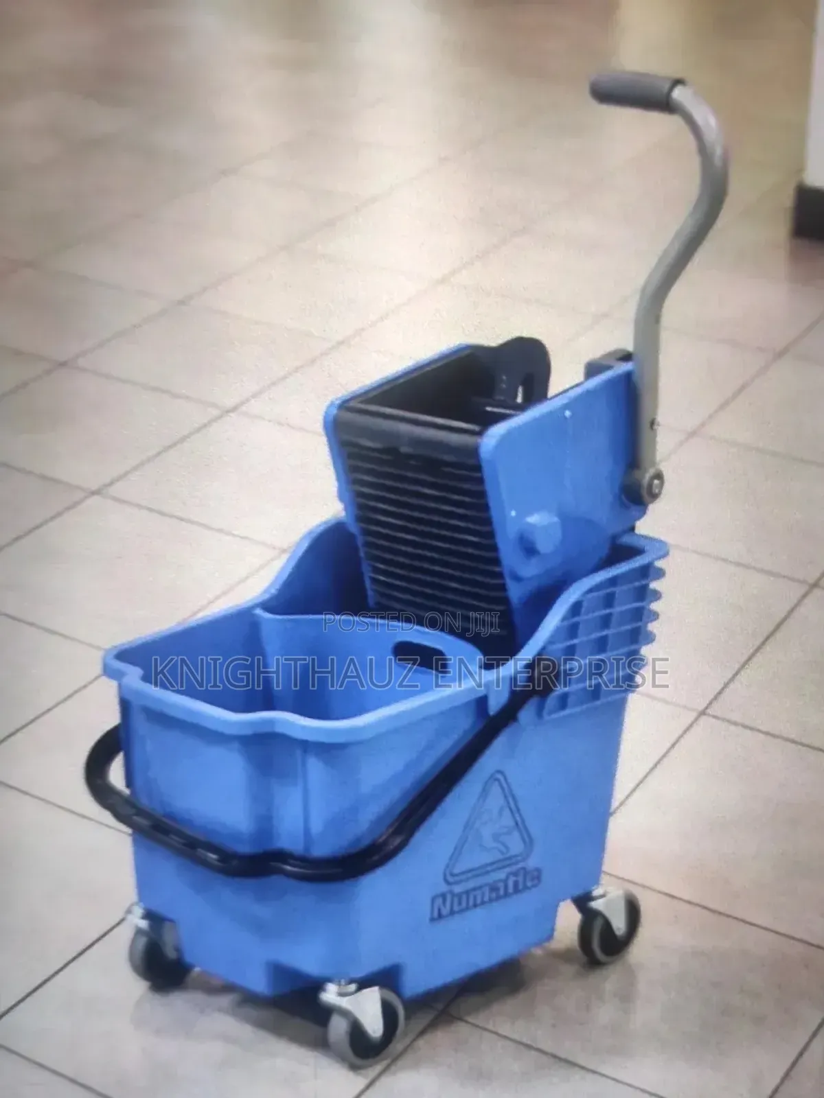 Hi Bak Dual Press Mop Bucket