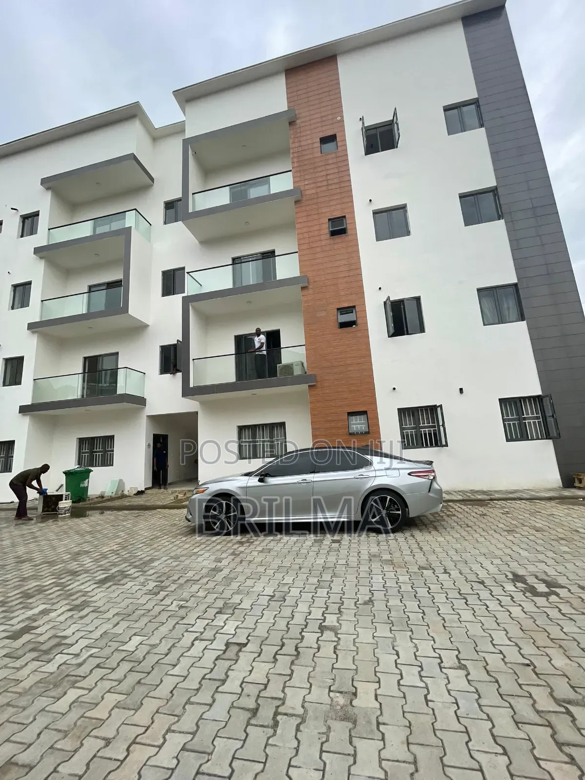3bdrm Block of Flats in Jahi for rent